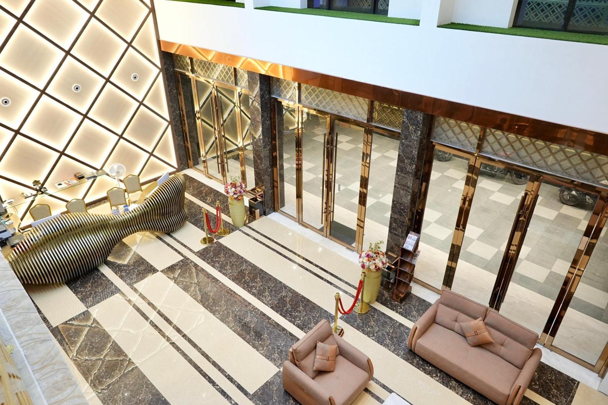 Le Royale Palace Karaikal Exteriér fotografie