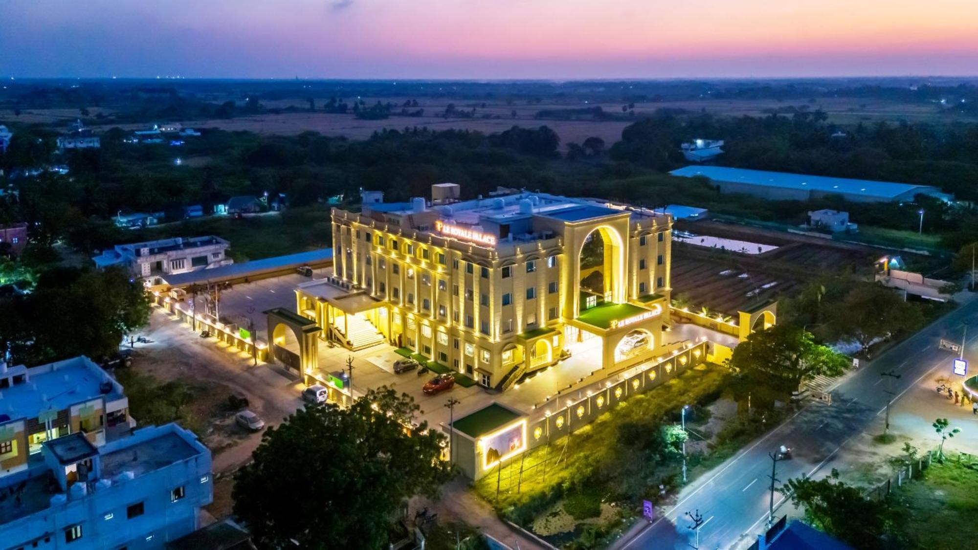 Le Royale Palace Karaikal Exteriér fotografie